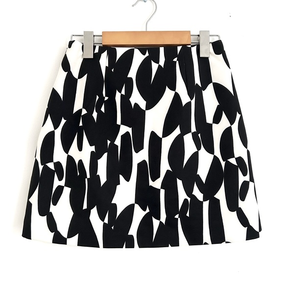 Patterned Skirt - Picture 2 of 2